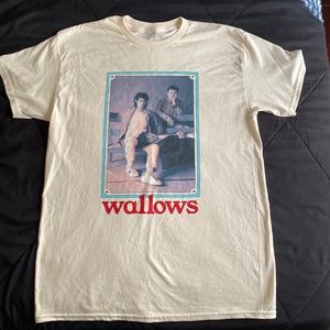 Wallows Exclusive Tour 'Tell Me That It's Over' 2022 Official Concert Band Tee